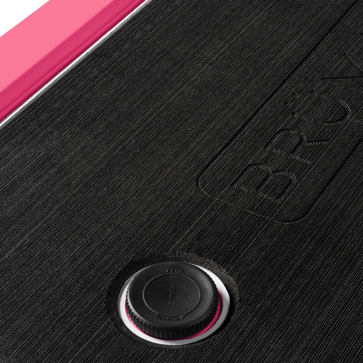 brutank-n1 brutank-55qt-neonpink-vent.png